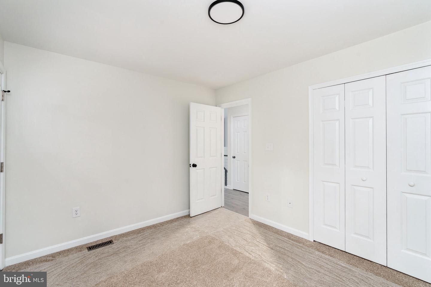 12719 PICKETT CT, SPOTSYLVANIA, Virginia 22551, 4 Bedrooms Bedrooms, ,2 BathroomsBathrooms,Residential,For sale,12719 PICKETT CT,VASP2034326 MLS # VASP2034326