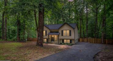 12719 PICKETT CT, SPOTSYLVANIA, Virginia 22551, 4 Bedrooms Bedrooms, ,2 BathroomsBathrooms,Residential,For sale,12719 PICKETT CT,VASP2034326 MLS # VASP2034326