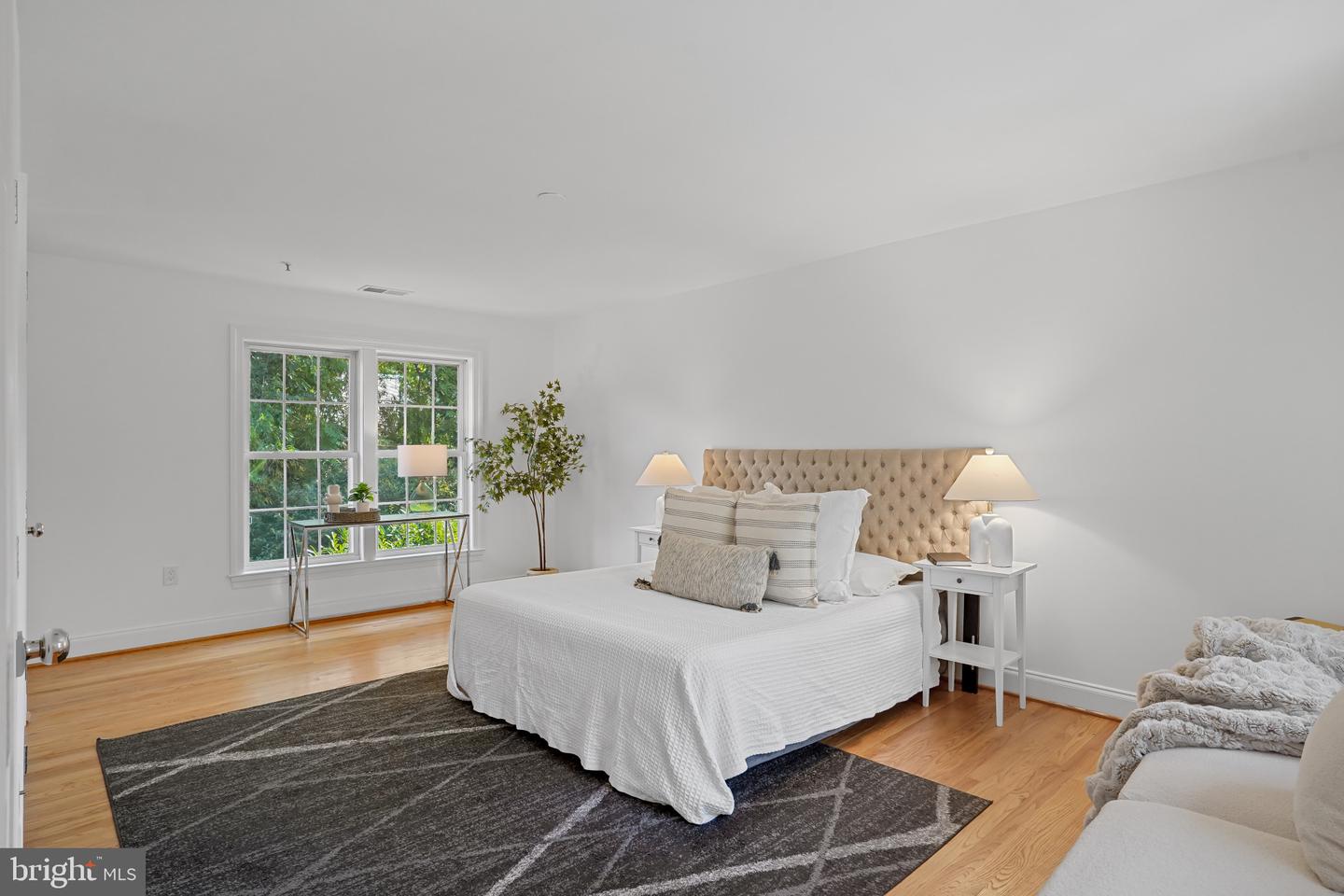 4425 MACARTHUR BLVD NW, WASHINGTON, District Of Columbia 20007, 3 Bedrooms Bedrooms, ,3 BathroomsBathrooms,Residential,For sale,4425 MACARTHUR BLVD NW,DCDC2208442 MLS # DCDC2208442