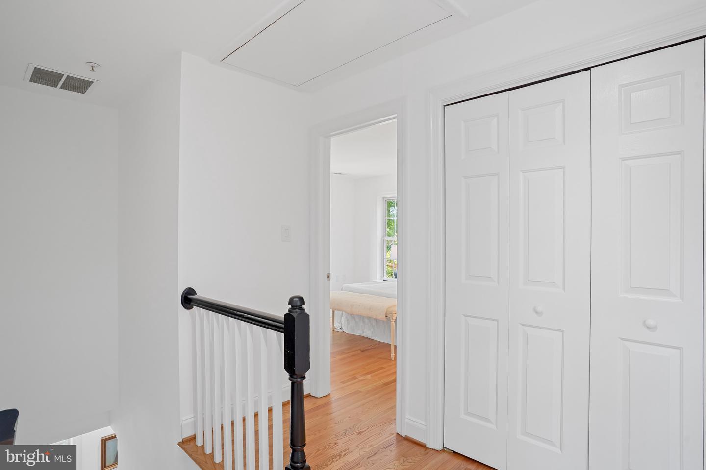 4425 MACARTHUR BLVD NW, WASHINGTON, District Of Columbia 20007, 3 Bedrooms Bedrooms, ,3 BathroomsBathrooms,Residential,For sale,4425 MACARTHUR BLVD NW,DCDC2208442 MLS # DCDC2208442