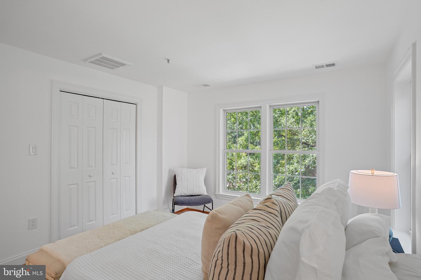 4425 MACARTHUR BLVD NW, WASHINGTON, District Of Columbia 20007, 3 Bedrooms Bedrooms, ,3 BathroomsBathrooms,Residential,For sale,4425 MACARTHUR BLVD NW,DCDC2208442 MLS # DCDC2208442