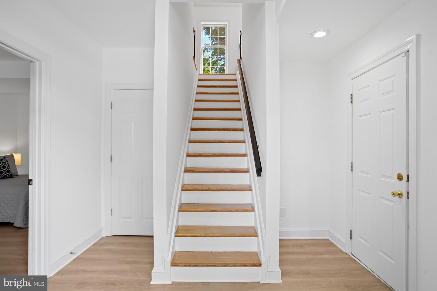 4425 MACARTHUR BLVD NW, WASHINGTON, District Of Columbia 20007, 3 Bedrooms Bedrooms, ,3 BathroomsBathrooms,Residential,For sale,4425 MACARTHUR BLVD NW,DCDC2208442 MLS # DCDC2208442