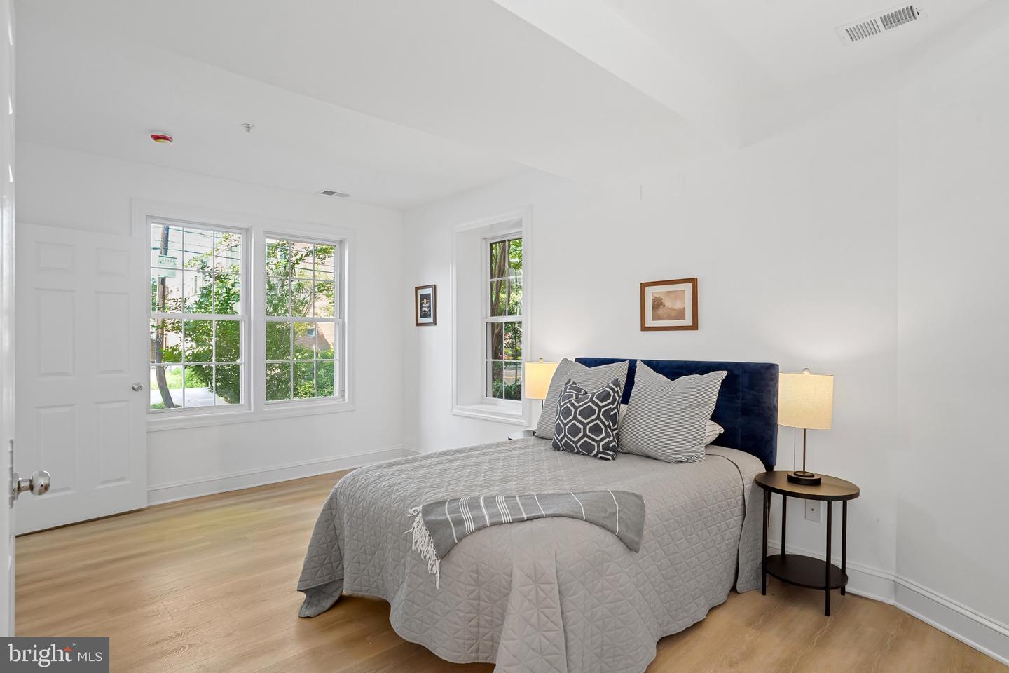 4425 MACARTHUR BLVD NW, WASHINGTON, District Of Columbia 20007, 3 Bedrooms Bedrooms, ,3 BathroomsBathrooms,Residential,For sale,4425 MACARTHUR BLVD NW,DCDC2208442 MLS # DCDC2208442