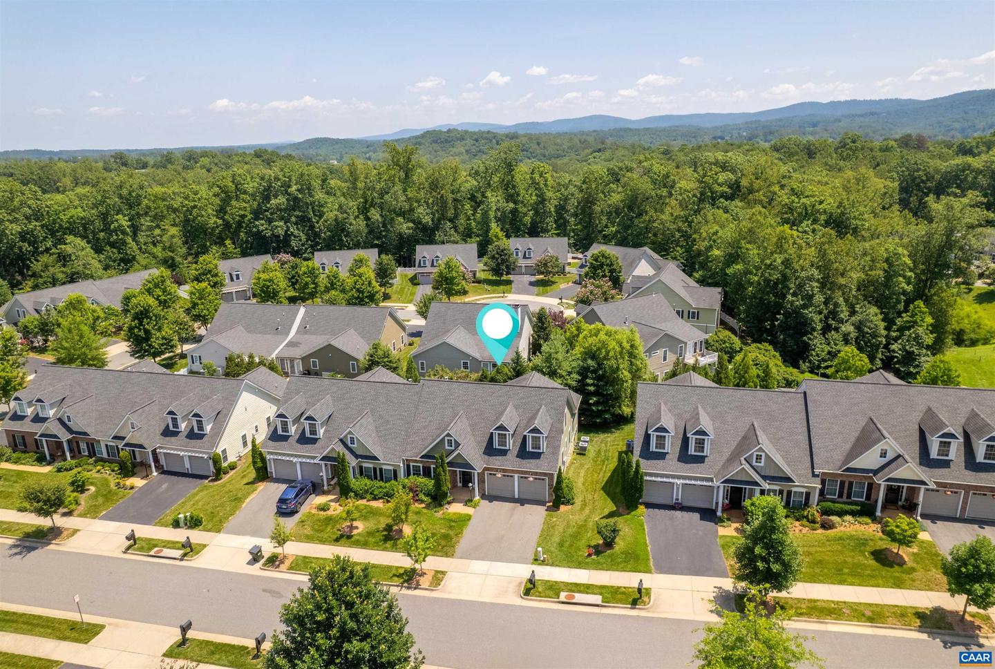 1614 SAWGRASS CT, CHARLOTTESVILLE, Virginia 22901, 5 Bedrooms Bedrooms, ,4 BathroomsBathrooms,Residential,For sale,1614 SAWGRASS CT,666250 MLS # 666250