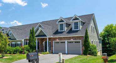 1614 SAWGRASS CT, CHARLOTTESVILLE, Virginia 22901, 5 Bedrooms Bedrooms, ,4 BathroomsBathrooms,Residential,For sale,1614 SAWGRASS CT,666250 MLS # 666250
