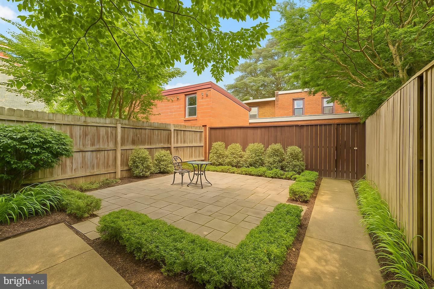 224 9TH ST SE, WASHINGTON, District Of Columbia 20003, 4 Bedrooms Bedrooms, ,3 BathroomsBathrooms,Residential,For sale,224 9TH ST SE,DCDC2208456 MLS # DCDC2208456