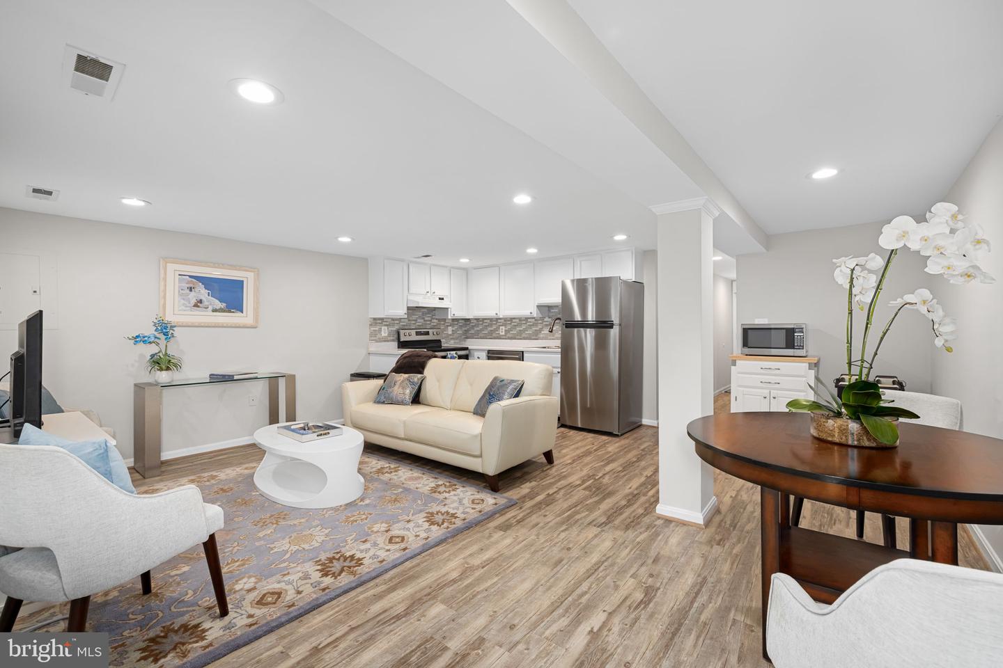 224 9TH ST SE, WASHINGTON, District Of Columbia 20003, 4 Bedrooms Bedrooms, ,3 BathroomsBathrooms,Residential,For sale,224 9TH ST SE,DCDC2208456 MLS # DCDC2208456