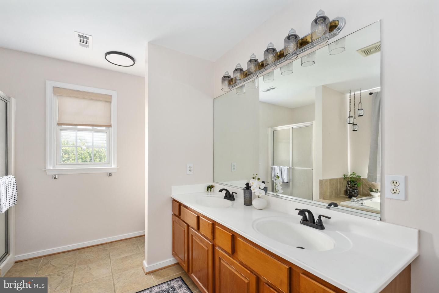 10926 STACY RUN, FREDERICKSBURG, Virginia 22408, 4 Bedrooms Bedrooms, ,2 BathroomsBathrooms,Residential,For sale,10926 STACY RUN,VASP2034338 MLS # VASP2034338