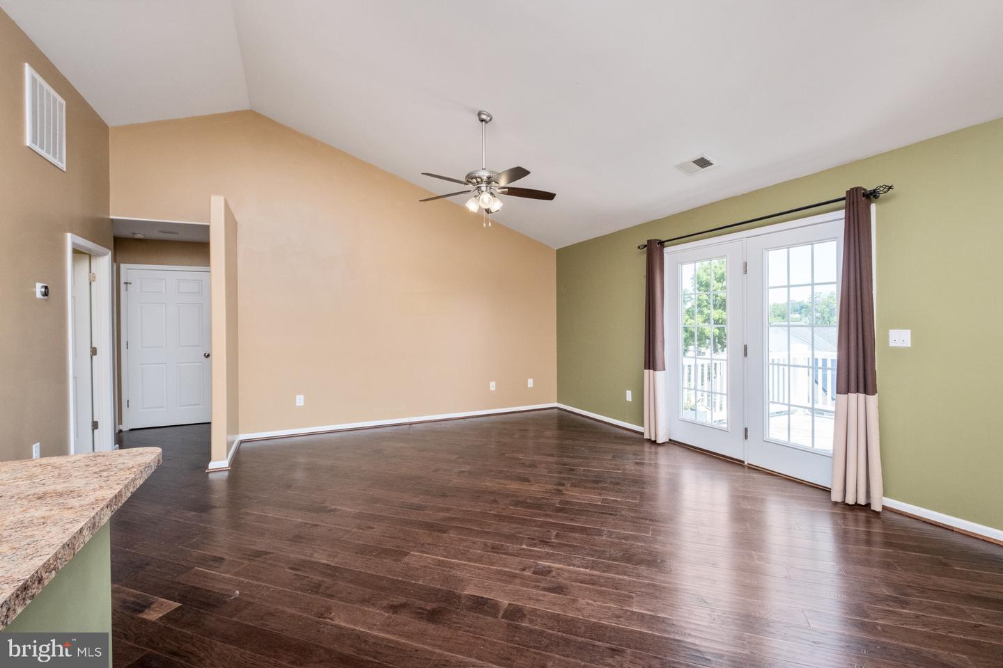 233 OVERVIEW ST, WAYNESBORO, Virginia 22980, 3 Bedrooms Bedrooms, ,2 BathroomsBathrooms,Residential,For sale,233 OVERVIEW ST,VAWB2000182 MLS # VAWB2000182