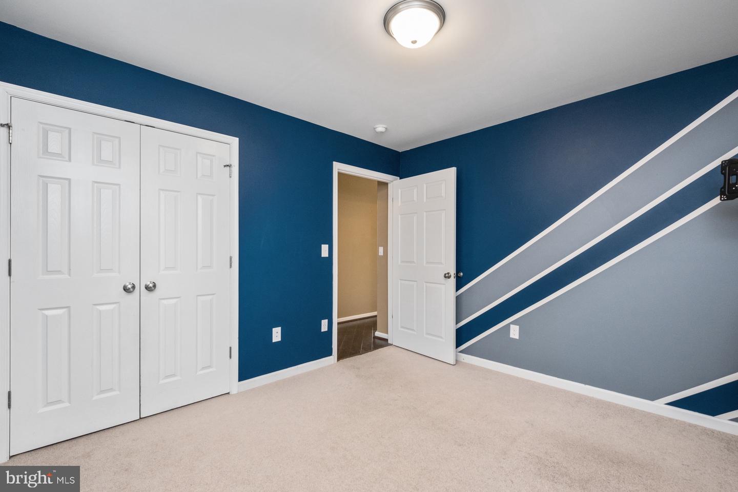 233 OVERVIEW ST, WAYNESBORO, Virginia 22980, 3 Bedrooms Bedrooms, ,2 BathroomsBathrooms,Residential,For sale,233 OVERVIEW ST,VAWB2000182 MLS # VAWB2000182