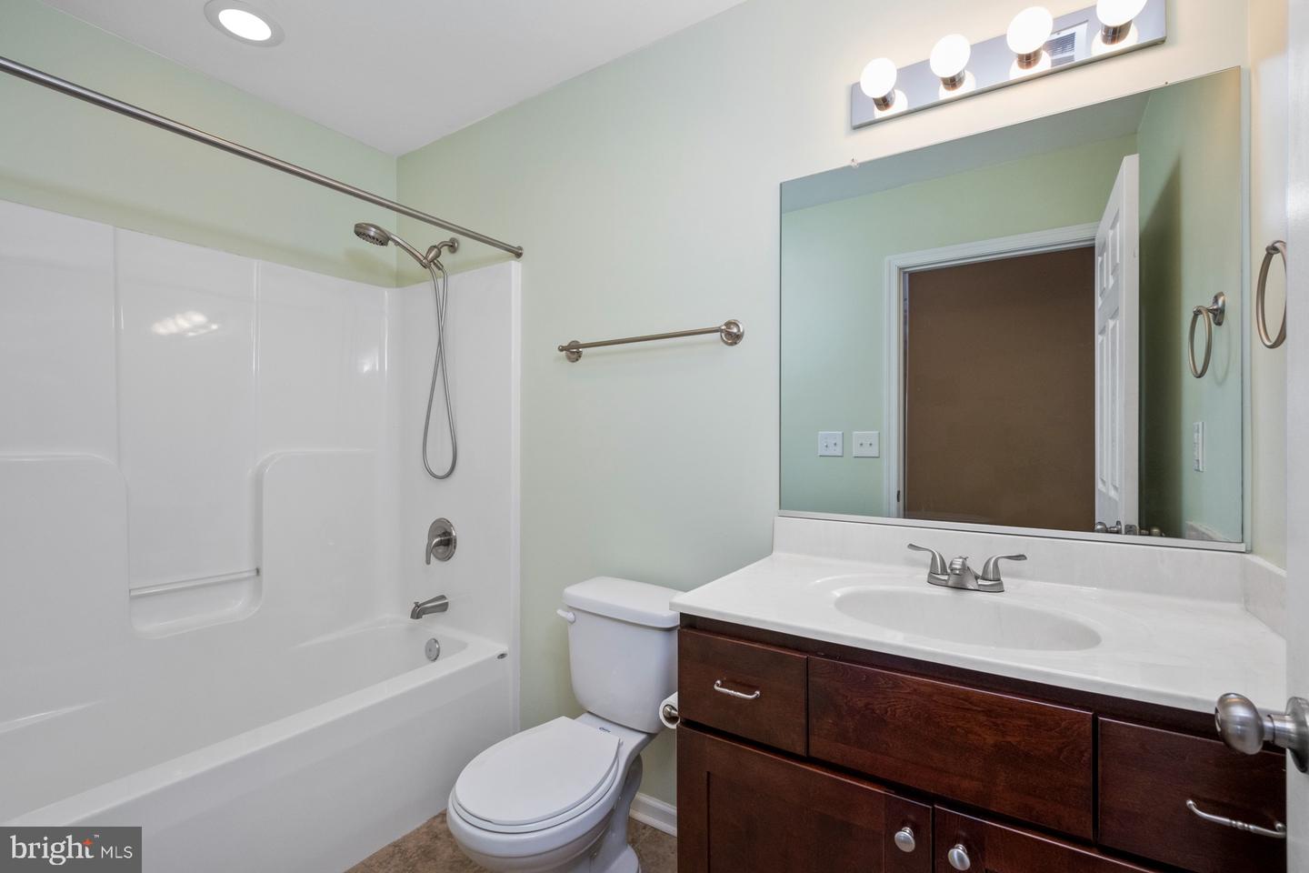 233 OVERVIEW ST, WAYNESBORO, Virginia 22980, 3 Bedrooms Bedrooms, ,2 BathroomsBathrooms,Residential,For sale,233 OVERVIEW ST,VAWB2000182 MLS # VAWB2000182