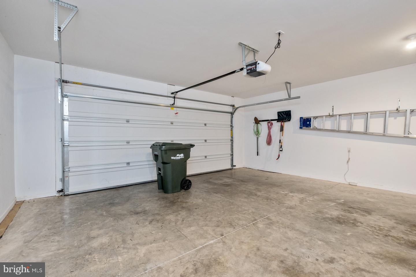 233 OVERVIEW ST, WAYNESBORO, Virginia 22980, 3 Bedrooms Bedrooms, ,2 BathroomsBathrooms,Residential,For sale,233 OVERVIEW ST,VAWB2000182 MLS # VAWB2000182