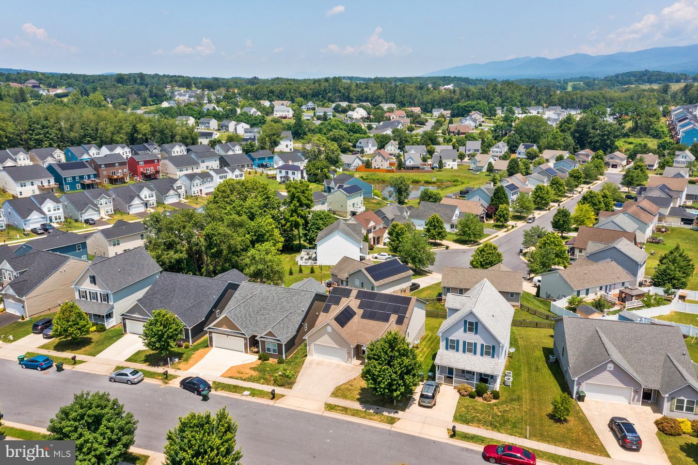 233 OVERVIEW ST, WAYNESBORO, Virginia 22980, 3 Bedrooms Bedrooms, ,2 BathroomsBathrooms,Residential,For sale,233 OVERVIEW ST,VAWB2000182 MLS # VAWB2000182