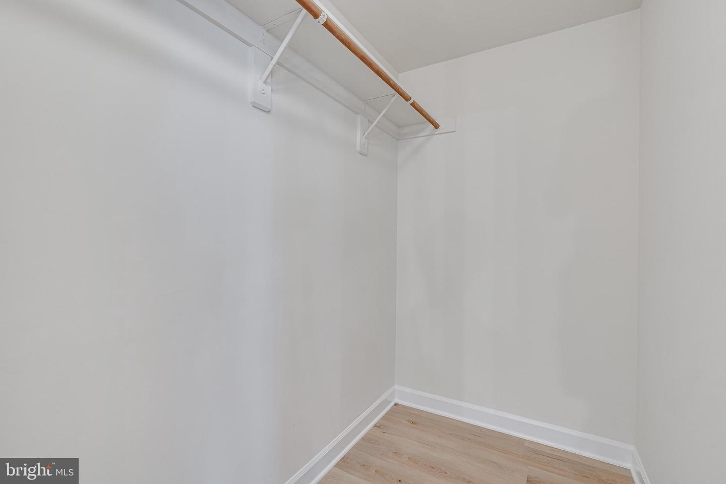 2153 WOLFTRAP CT, VIENNA, Virginia 22182, 3 Bedrooms Bedrooms, ,3 BathroomsBathrooms,Residential,For sale,2153 WOLFTRAP CT,VAFX2252736 MLS # VAFX2252736