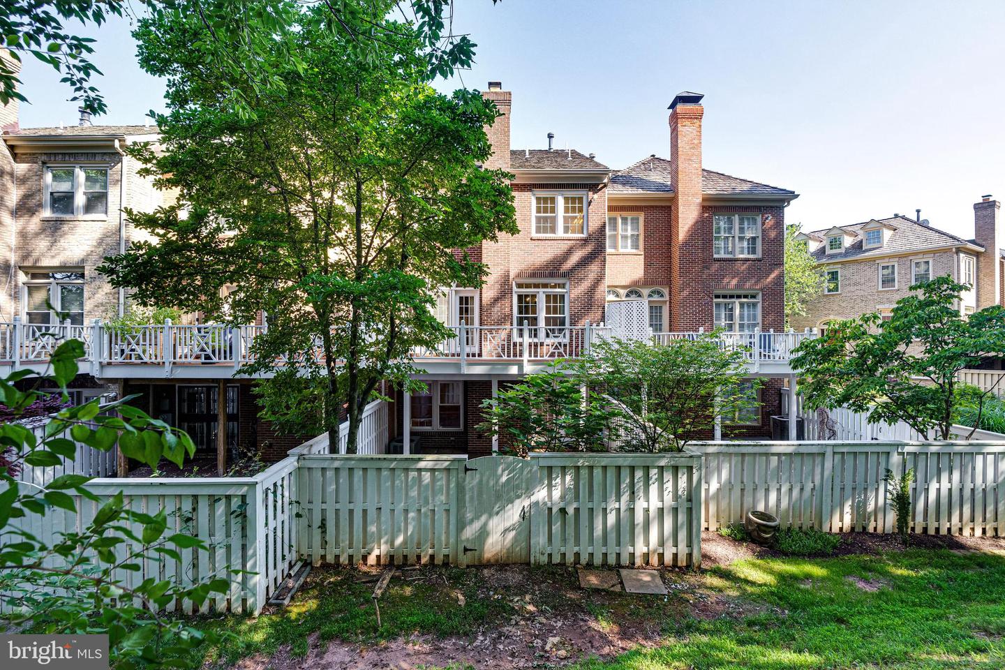 2153 WOLFTRAP CT, VIENNA, Virginia 22182, 3 Bedrooms Bedrooms, ,3 BathroomsBathrooms,Residential,For sale,2153 WOLFTRAP CT,VAFX2252736 MLS # VAFX2252736
