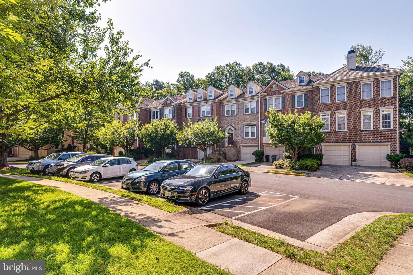 2153 WOLFTRAP CT, VIENNA, Virginia 22182, 3 Bedrooms Bedrooms, ,3 BathroomsBathrooms,Residential,For sale,2153 WOLFTRAP CT,VAFX2252736 MLS # VAFX2252736