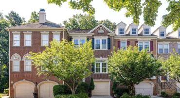 2153 WOLFTRAP CT, VIENNA, Virginia 22182, 3 Bedrooms Bedrooms, ,3 BathroomsBathrooms,Residential,For sale,2153 WOLFTRAP CT,VAFX2252736 MLS # VAFX2252736
