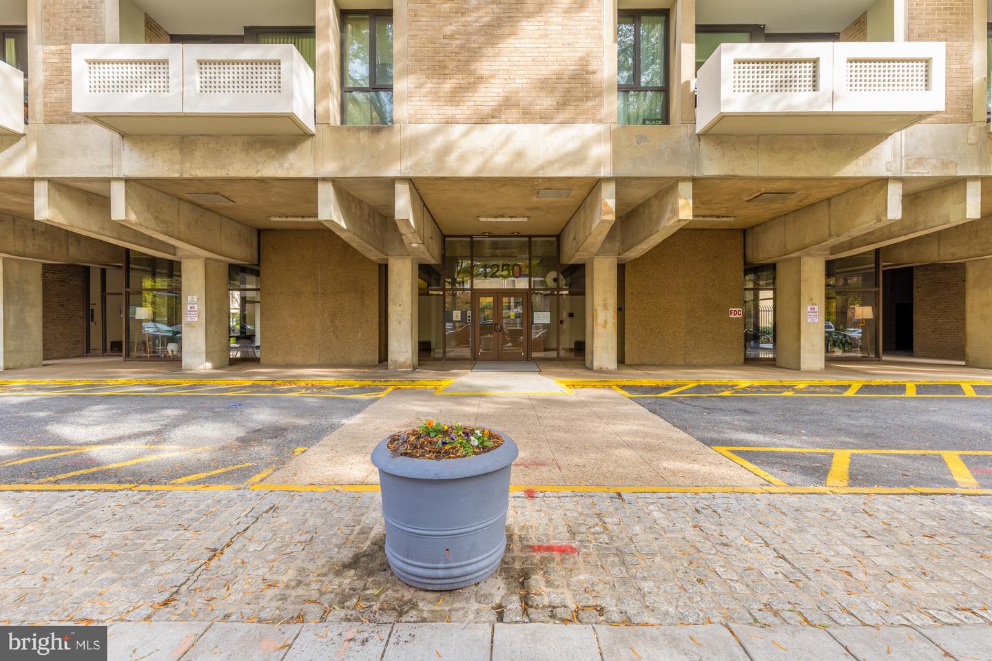 1250 4TH ST SW #W214, WASHINGTON, District Of Columbia 20024, 2 Bedrooms Bedrooms, ,1 BathroomBathrooms,Residential,For sale,1250 4TH ST SW #W214,DCDC2208530 MLS # DCDC2208530