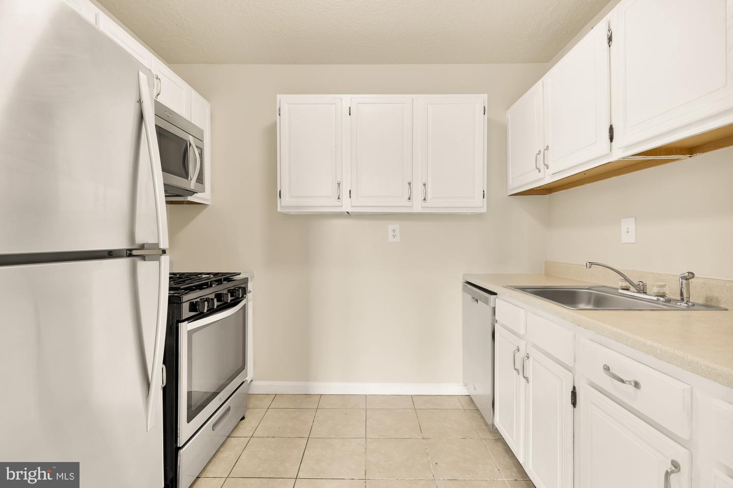 1250 4TH ST SW #W214, WASHINGTON, District Of Columbia 20024, 2 Bedrooms Bedrooms, ,1 BathroomBathrooms,Residential,For sale,1250 4TH ST SW #W214,DCDC2208530 MLS # DCDC2208530