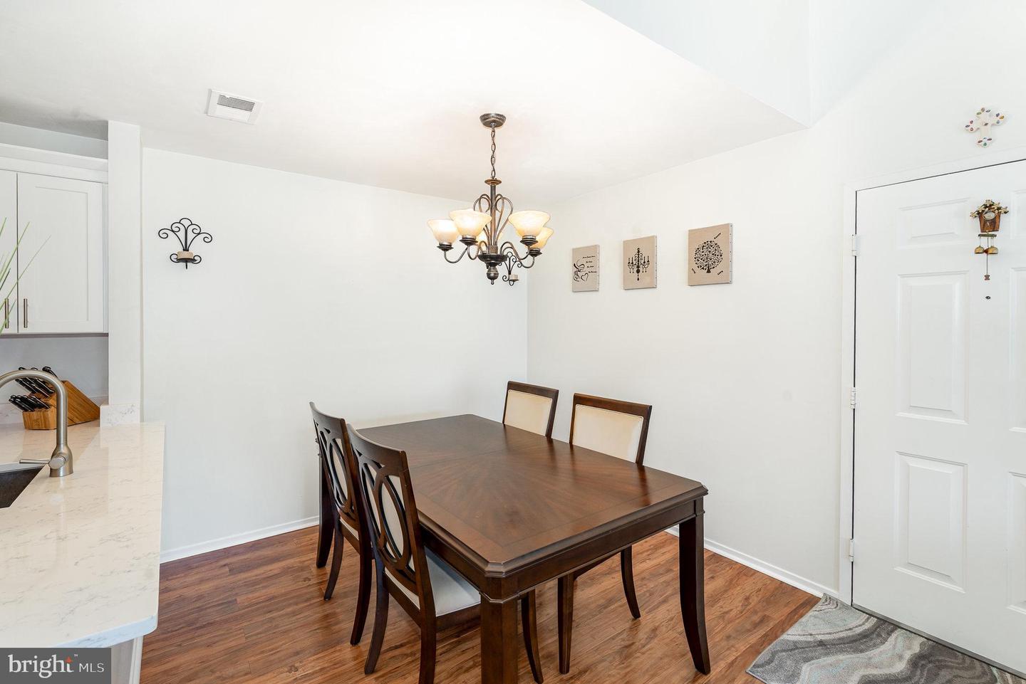 7823 HARROWGATE CIR #D, SPRINGFIELD, Virginia 22152, 2 Bedrooms Bedrooms, ,2 BathroomsBathrooms,Residential,For sale,7823 HARROWGATE CIR #D,VAFX2252768 MLS # VAFX2252768
