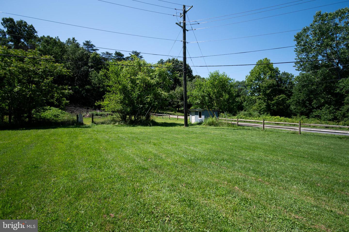 2450 HAPPY CREEK RD, FRONT ROYAL, Virginia 22630, 3 Bedrooms Bedrooms, 5 Rooms Rooms,2 BathroomsBathrooms,Residential,For sale,2450 HAPPY CREEK RD,VAWR2011602 MLS # VAWR2011602