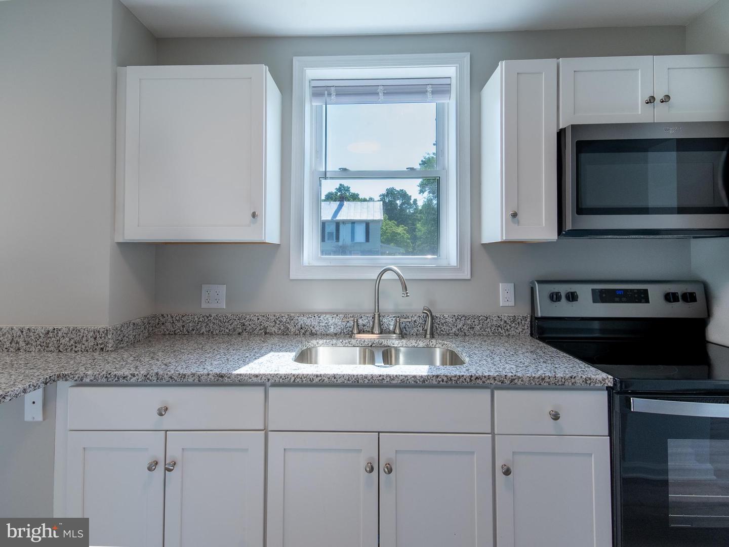 2450 HAPPY CREEK RD, FRONT ROYAL, Virginia 22630, 3 Bedrooms Bedrooms, 5 Rooms Rooms,2 BathroomsBathrooms,Residential,For sale,2450 HAPPY CREEK RD,VAWR2011602 MLS # VAWR2011602