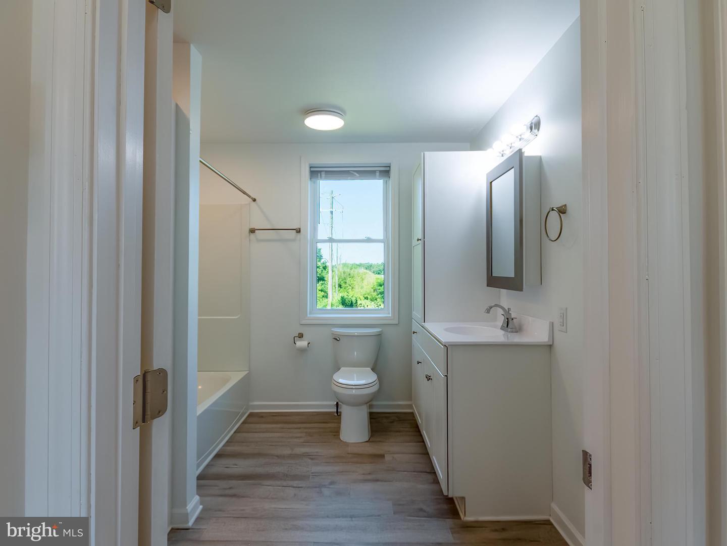 2450 HAPPY CREEK RD, FRONT ROYAL, Virginia 22630, 3 Bedrooms Bedrooms, 5 Rooms Rooms,2 BathroomsBathrooms,Residential,For sale,2450 HAPPY CREEK RD,VAWR2011602 MLS # VAWR2011602