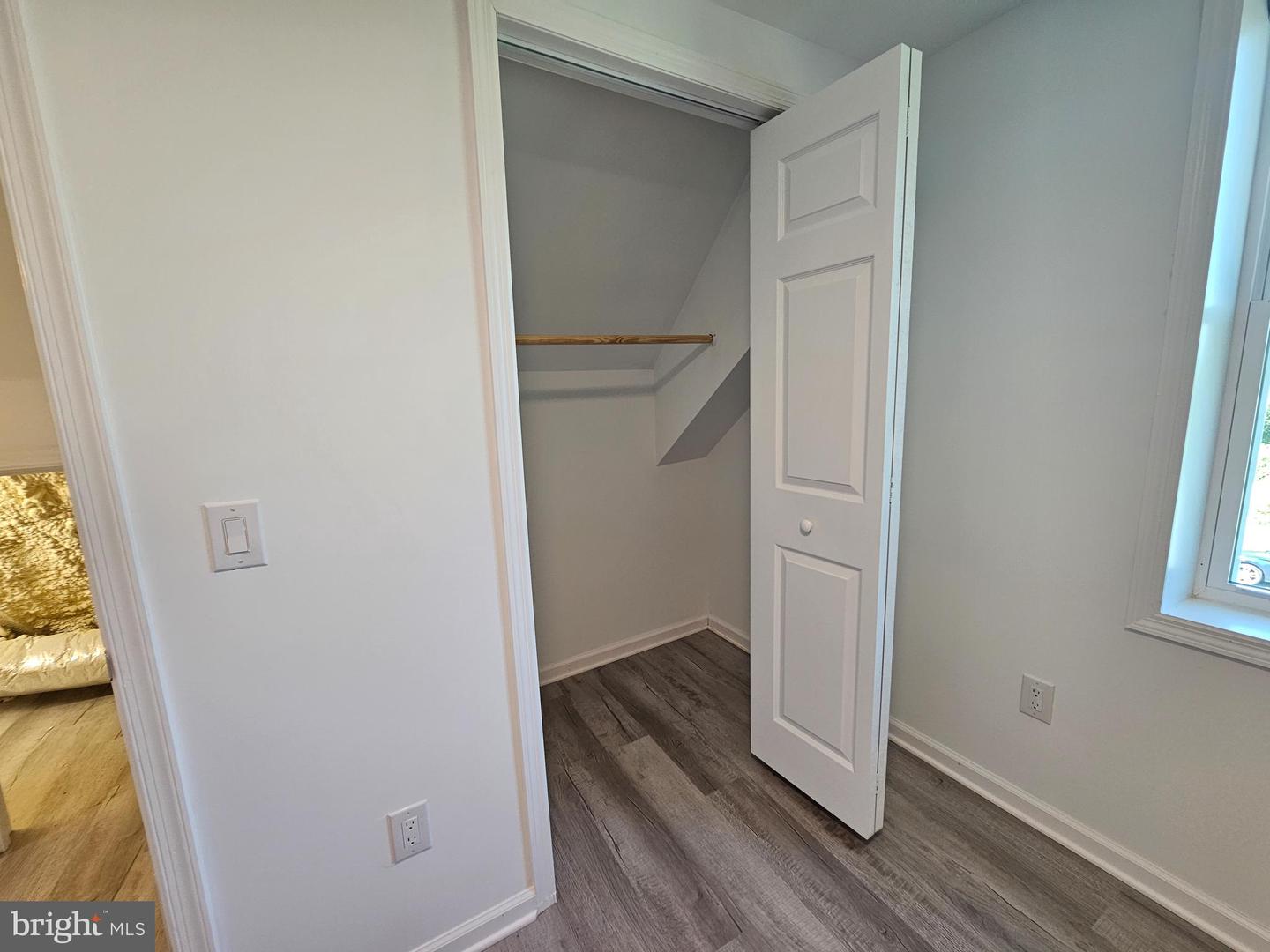 2450 HAPPY CREEK RD, FRONT ROYAL, Virginia 22630, 3 Bedrooms Bedrooms, 5 Rooms Rooms,2 BathroomsBathrooms,Residential,For sale,2450 HAPPY CREEK RD,VAWR2011602 MLS # VAWR2011602