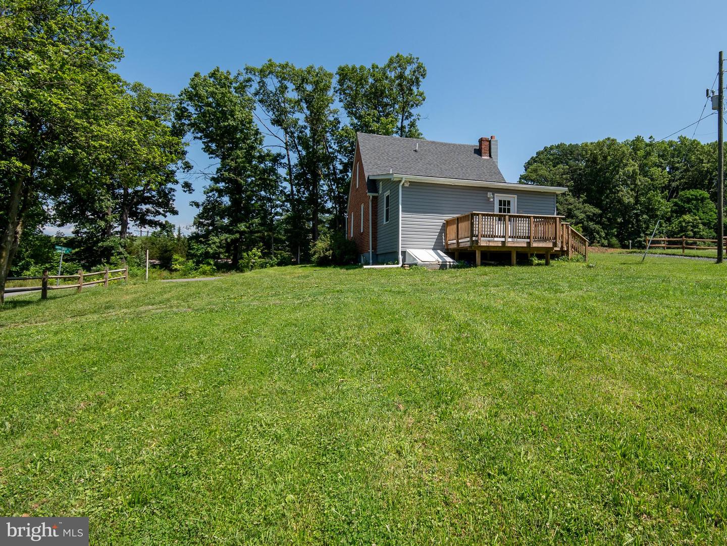 2450 HAPPY CREEK RD, FRONT ROYAL, Virginia 22630, 3 Bedrooms Bedrooms, 5 Rooms Rooms,2 BathroomsBathrooms,Residential,For sale,2450 HAPPY CREEK RD,VAWR2011602 MLS # VAWR2011602