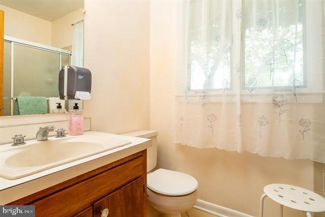 7600 TALL CEDARS LN, BRIDGEWATER, Virginia 22812, 4 Bedrooms Bedrooms, ,3 BathroomsBathrooms,Residential,For sale,7600 TALL CEDARS LN,VARO2002418 MLS # VARO2002418