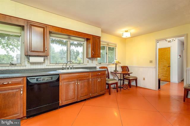 7600 TALL CEDARS LN, BRIDGEWATER, Virginia 22812, 4 Bedrooms Bedrooms, ,3 BathroomsBathrooms,Residential,For sale,7600 TALL CEDARS LN,VARO2002418 MLS # VARO2002418