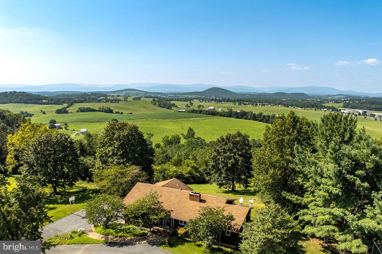 7600 TALL CEDARS LN, BRIDGEWATER, Virginia 22812, 4 Bedrooms Bedrooms, ,3 BathroomsBathrooms,Residential,For sale,7600 TALL CEDARS LN,VARO2002418 MLS # VARO2002418