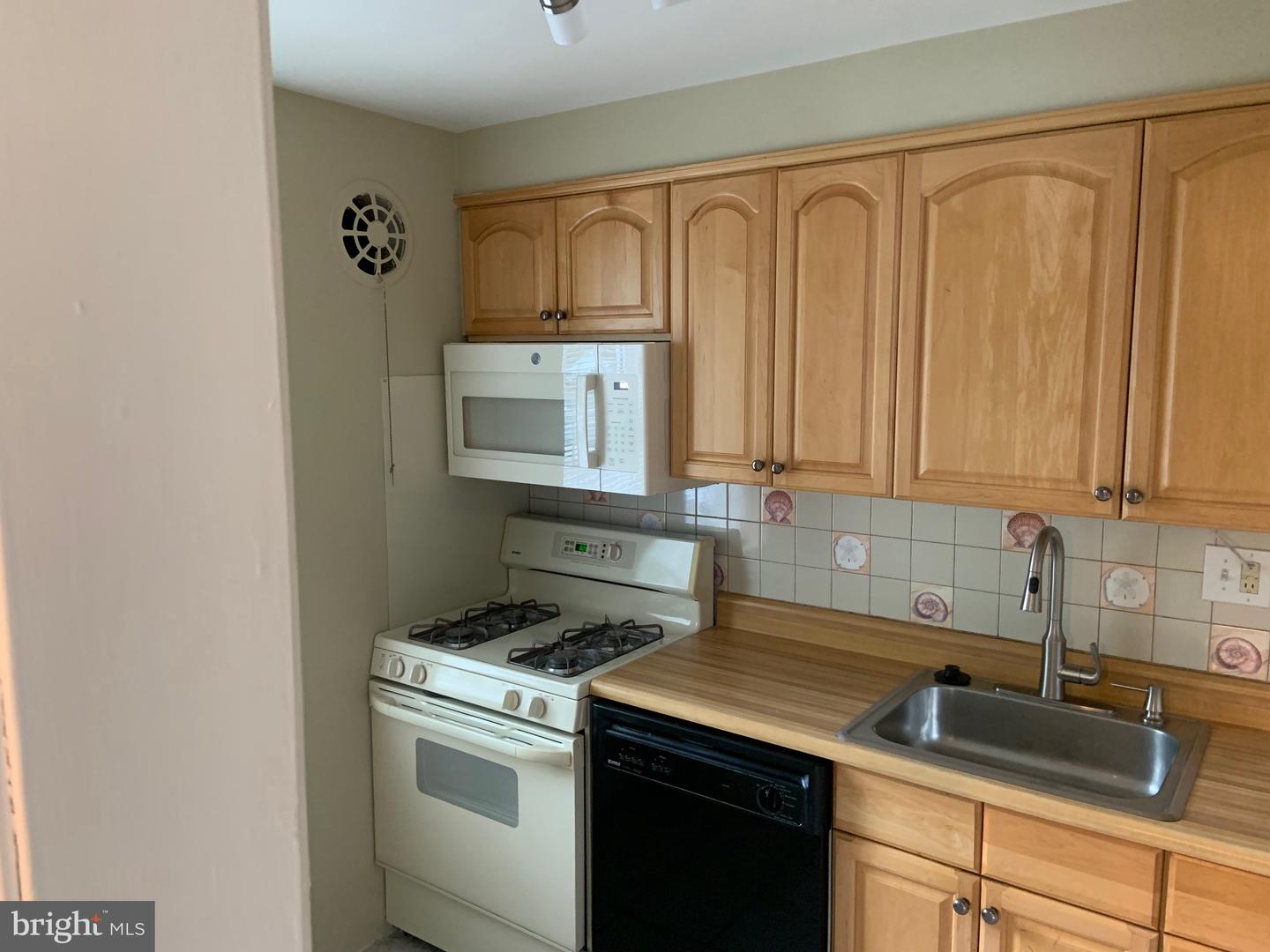 1601 BELLE VIEW BLVD #A1, ALEXANDRIA, Virginia 22307, 2 Bedrooms Bedrooms, ,1 BathroomBathrooms,Residential,For sale,1601 BELLE VIEW BLVD #A1,VAFX2252808 MLS # VAFX2252808