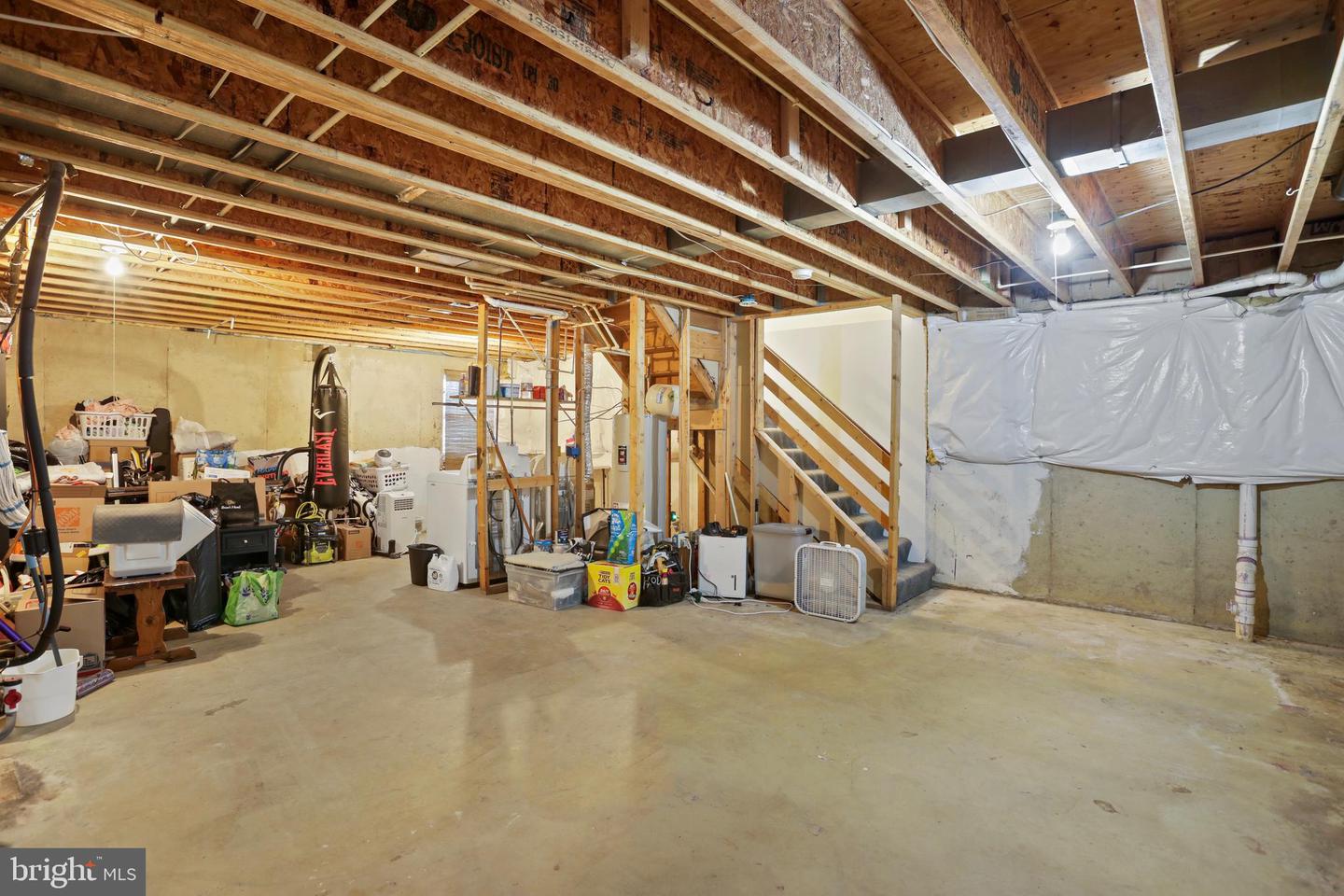 27 FRYE CT, LOVETTSVILLE, Virginia 20180, 3 Bedrooms Bedrooms, ,2 BathroomsBathrooms,Residential,For sale,27 FRYE CT,VALO2100892 MLS # VALO2100892