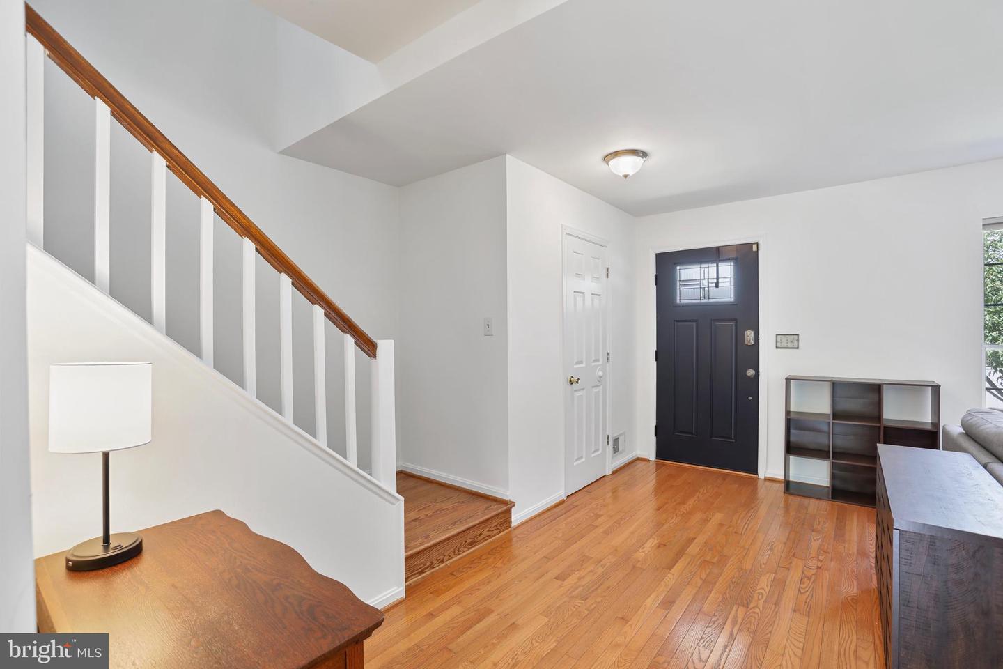 27 FRYE CT, LOVETTSVILLE, Virginia 20180, 3 Bedrooms Bedrooms, ,2 BathroomsBathrooms,Residential,For sale,27 FRYE CT,VALO2100892 MLS # VALO2100892