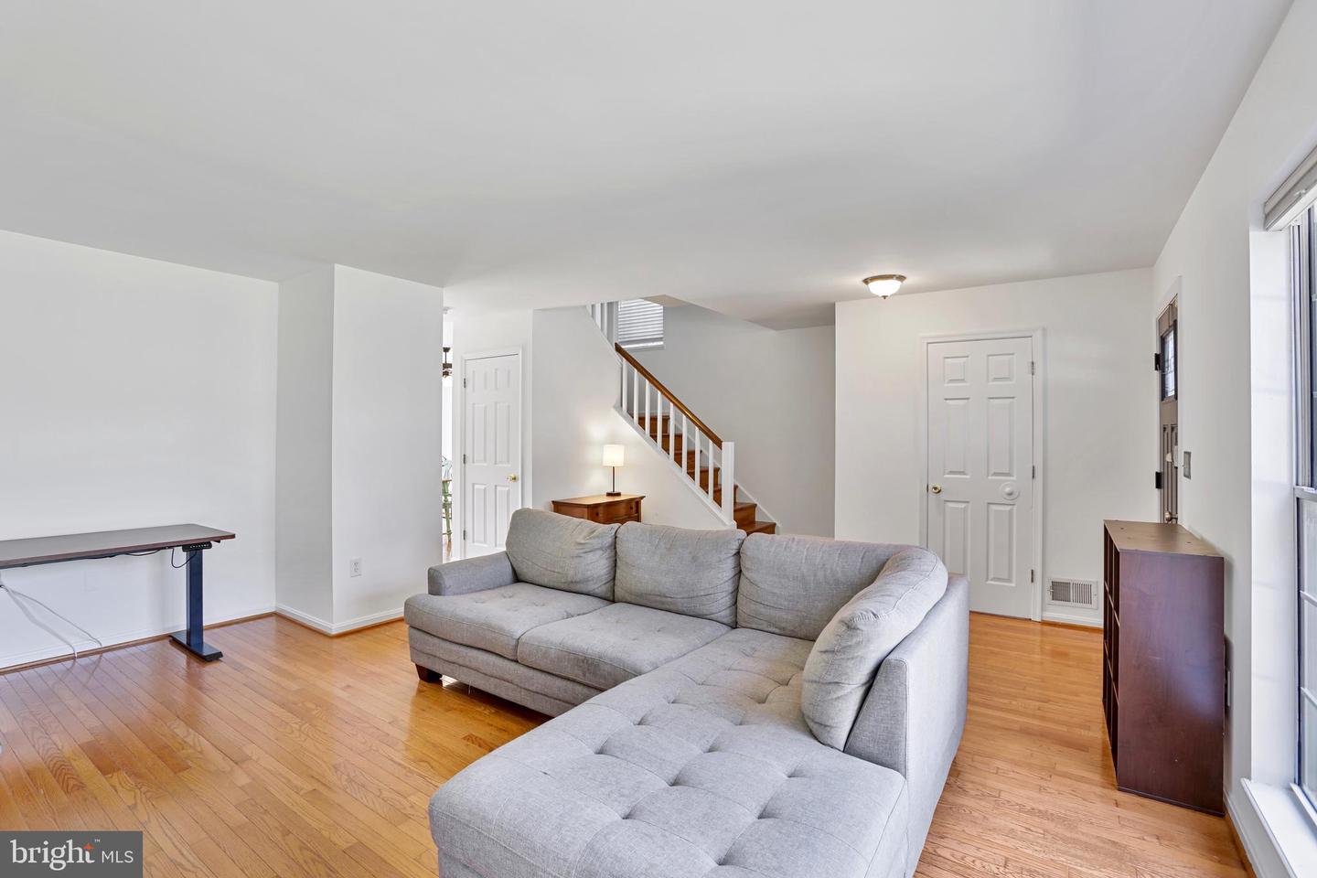 27 FRYE CT, LOVETTSVILLE, Virginia 20180, 3 Bedrooms Bedrooms, ,2 BathroomsBathrooms,Residential,For sale,27 FRYE CT,VALO2100892 MLS # VALO2100892