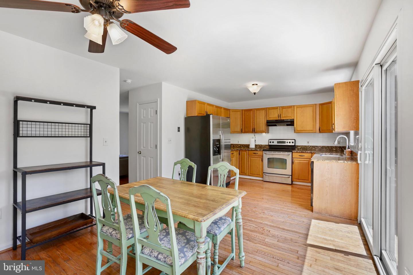 27 FRYE CT, LOVETTSVILLE, Virginia 20180, 3 Bedrooms Bedrooms, ,2 BathroomsBathrooms,Residential,For sale,27 FRYE CT,VALO2100892 MLS # VALO2100892