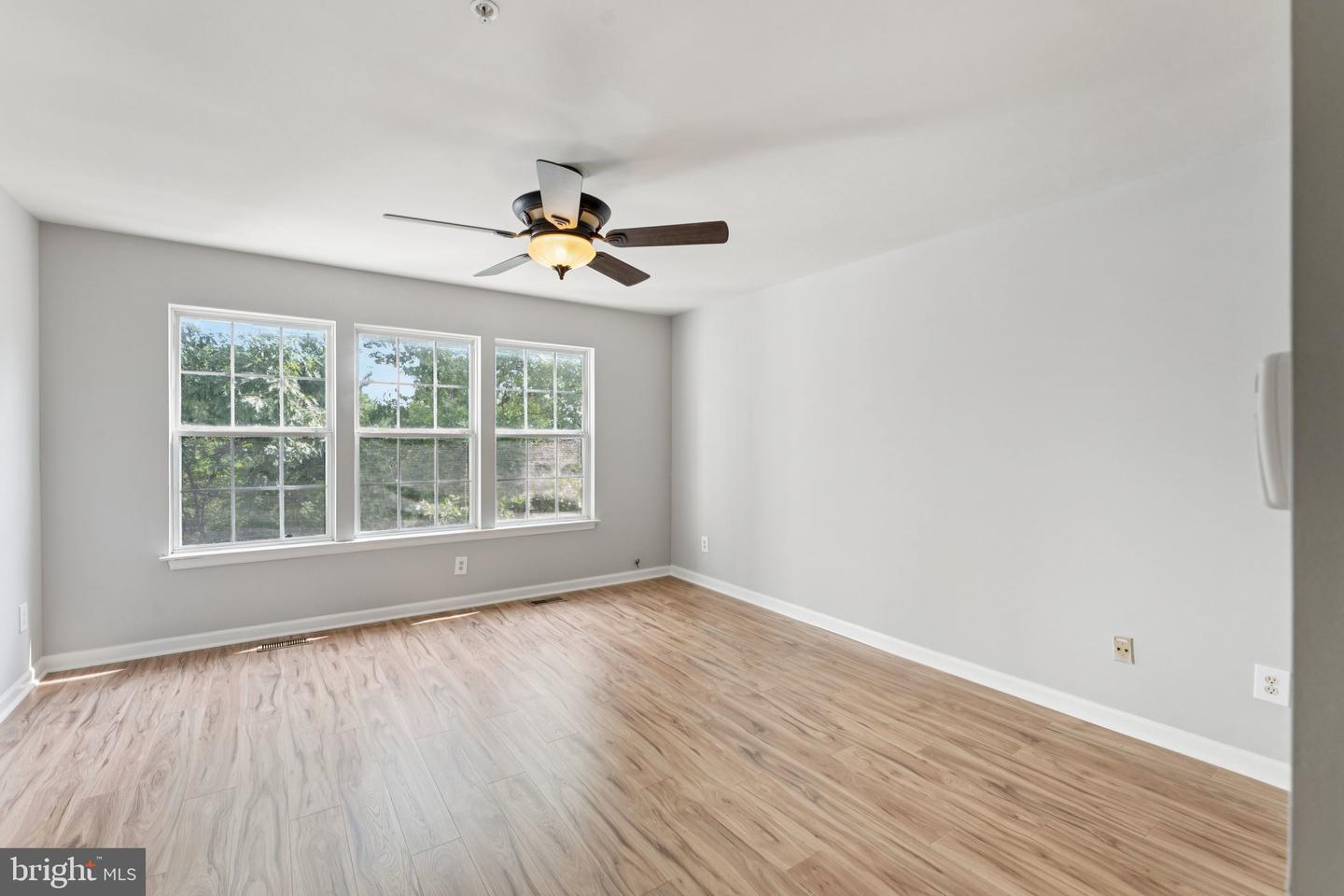 12781 FAIR CREST CT, FAIRFAX, Virginia 22033, 2 Bedrooms Bedrooms, ,2 BathroomsBathrooms,Residential,For sale,12781 FAIR CREST CT,VAFX2252716 MLS # VAFX2252716