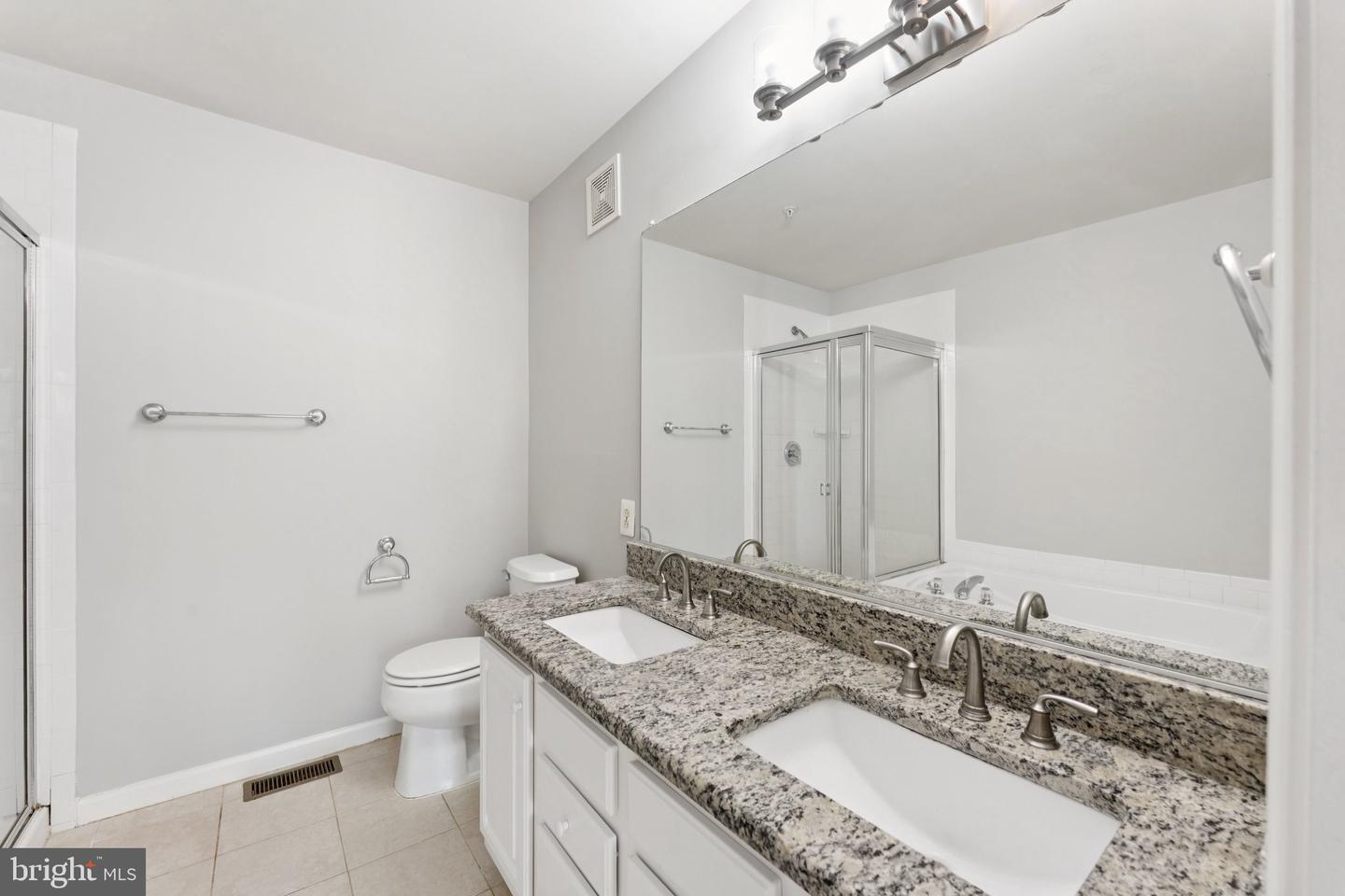 12781 FAIR CREST CT, FAIRFAX, Virginia 22033, 2 Bedrooms Bedrooms, ,2 BathroomsBathrooms,Residential,For sale,12781 FAIR CREST CT,VAFX2252716 MLS # VAFX2252716