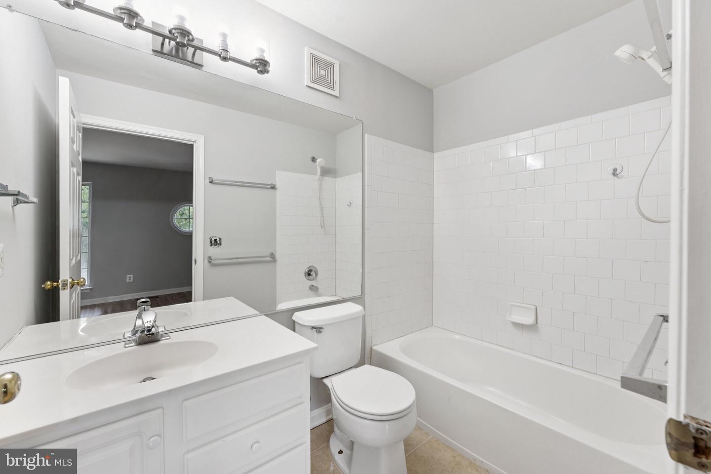 12781 FAIR CREST CT, FAIRFAX, Virginia 22033, 2 Bedrooms Bedrooms, ,2 BathroomsBathrooms,Residential,For sale,12781 FAIR CREST CT,VAFX2252716 MLS # VAFX2252716