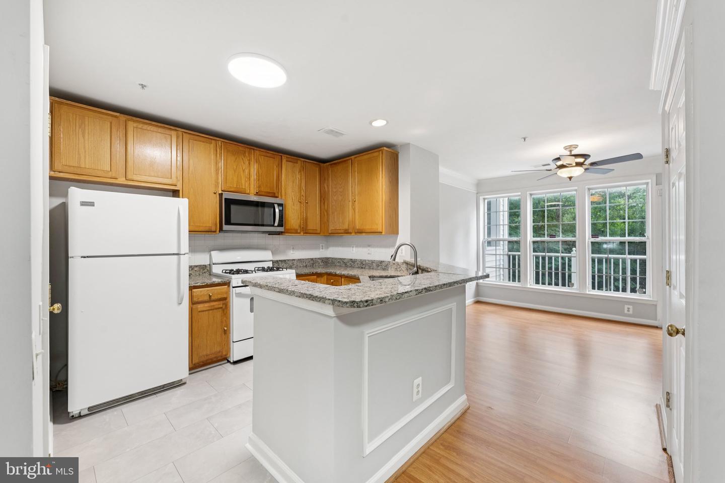 12781 FAIR CREST CT, FAIRFAX, Virginia 22033, 2 Bedrooms Bedrooms, ,2 BathroomsBathrooms,Residential,For sale,12781 FAIR CREST CT,VAFX2252716 MLS # VAFX2252716
