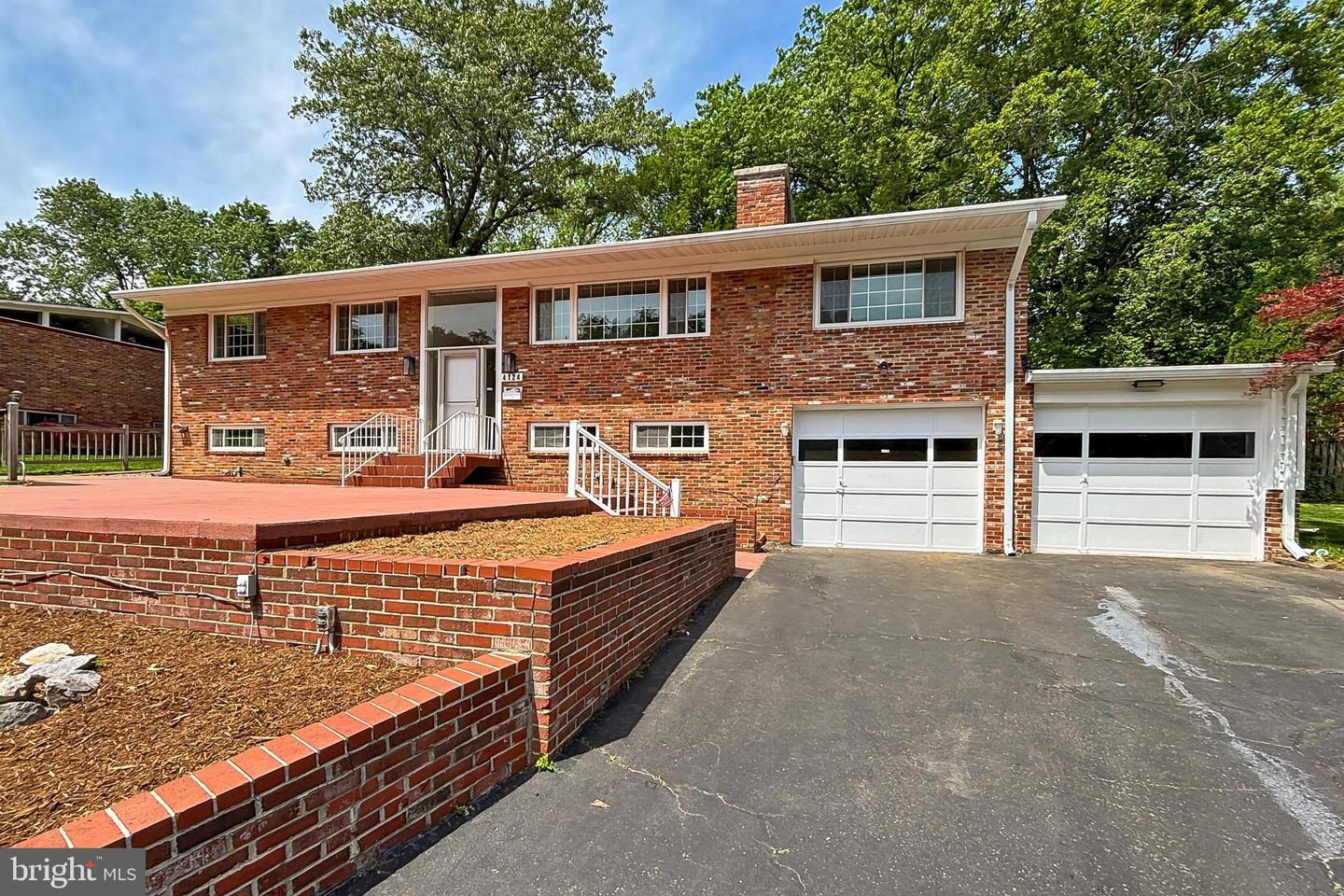 4124 WATKINS TRL, ANNANDALE, Virginia 22003, 5 Bedrooms Bedrooms, ,3 BathroomsBathrooms,Residential,For sale,4124 WATKINS TRL,VAFX2252724 MLS # VAFX2252724