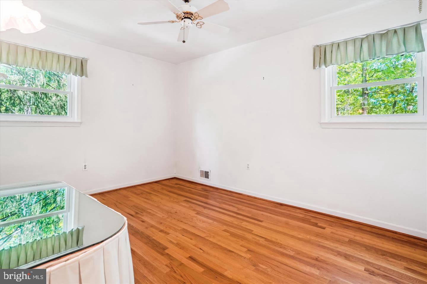 8659 WEIR ST, MANASSAS, Virginia 20110, 5 Bedrooms Bedrooms, ,2 BathroomsBathrooms,Residential,For sale,8659 WEIR ST,VAMN2008606 MLS # VAMN2008606