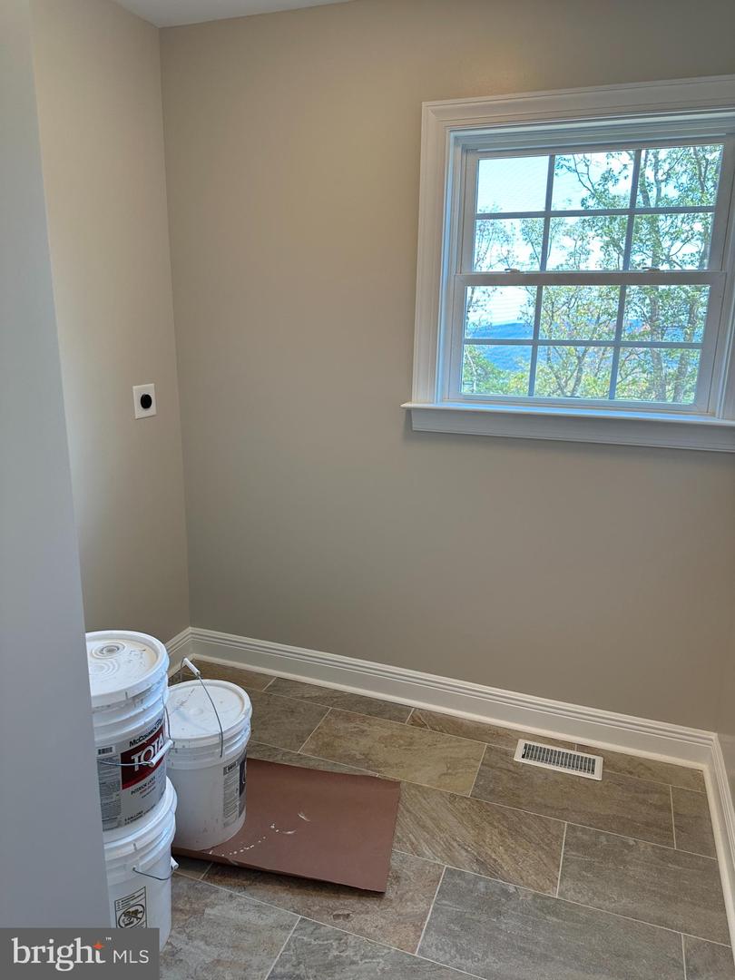 140 DOE TRL, WINCHESTER, Virginia 22602, 3 Bedrooms Bedrooms, ,2 BathroomsBathrooms,Residential,For sale,140 DOE TRL,VAFV2020550 MLS # VAFV2020550