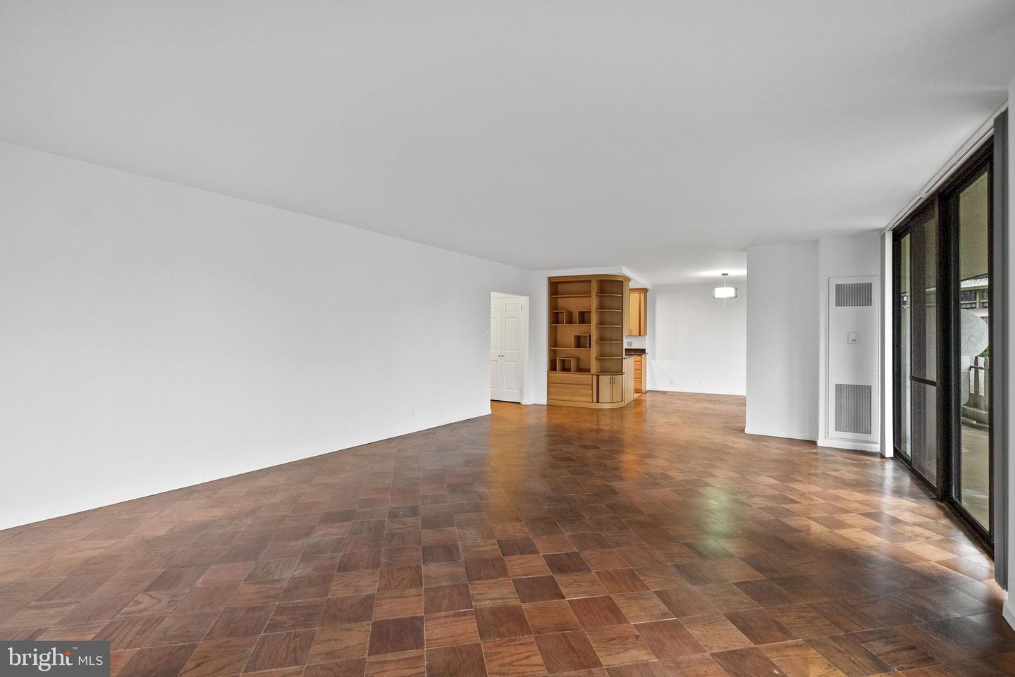 700 NEW HAMPSHIRE AVE NW #617, WASHINGTON, District Of Columbia 20037, 2 Bedrooms Bedrooms, ,2 BathroomsBathrooms,Residential,For sale,700 NEW HAMPSHIRE AVE NW #617,DCDC2185582 MLS # DCDC2185582