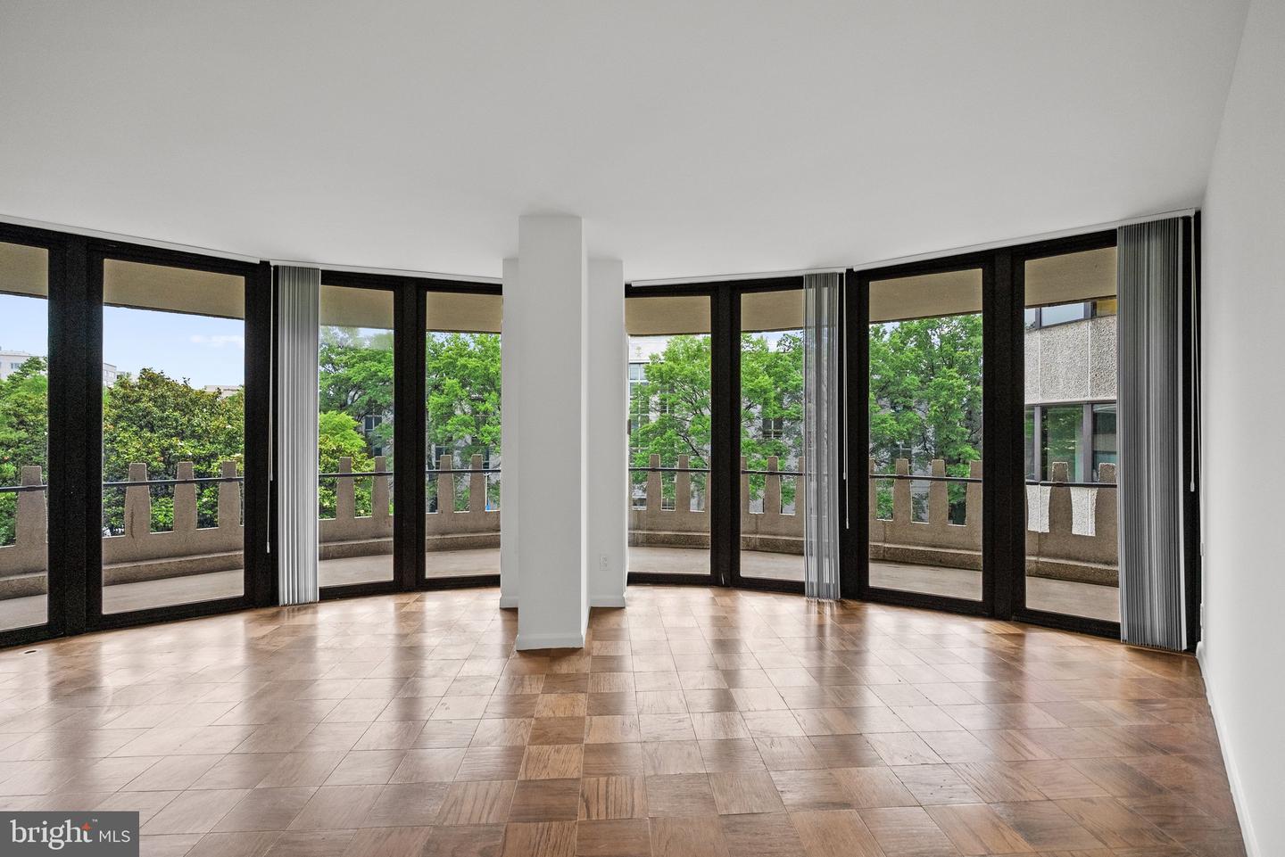 700 NEW HAMPSHIRE AVE NW #617, WASHINGTON, District Of Columbia 20037, 2 Bedrooms Bedrooms, ,2 BathroomsBathrooms,Residential,For sale,700 NEW HAMPSHIRE AVE NW #617,DCDC2185582 MLS # DCDC2185582