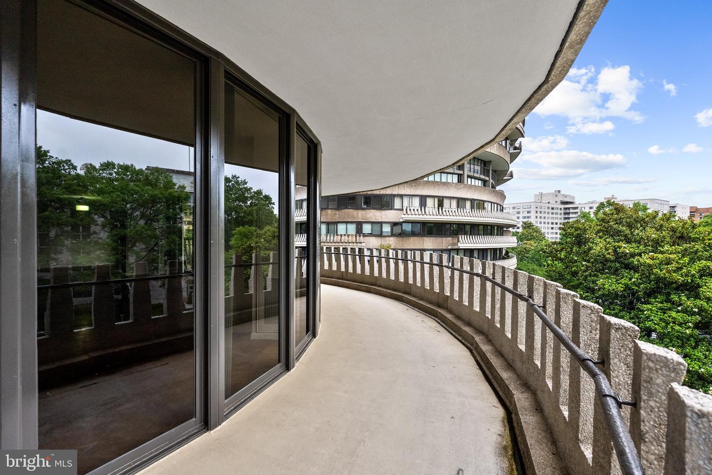 700 NEW HAMPSHIRE AVE NW #617, WASHINGTON, District Of Columbia 20037, 2 Bedrooms Bedrooms, ,2 BathroomsBathrooms,Residential,For sale,700 NEW HAMPSHIRE AVE NW #617,DCDC2185582 MLS # DCDC2185582