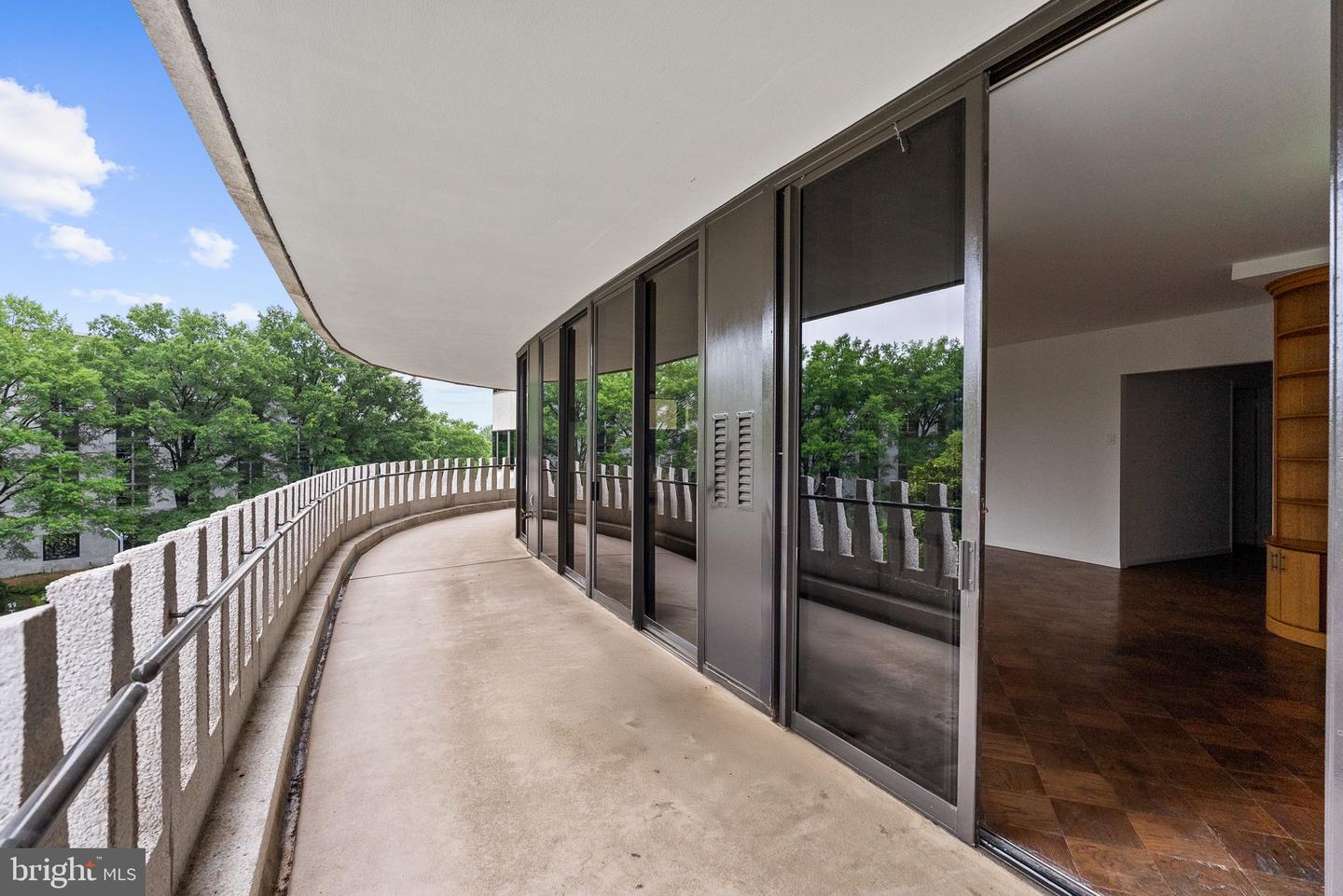 700 NEW HAMPSHIRE AVE NW #617, WASHINGTON, District Of Columbia 20037, 2 Bedrooms Bedrooms, ,2 BathroomsBathrooms,Residential,For sale,700 NEW HAMPSHIRE AVE NW #617,DCDC2185582 MLS # DCDC2185582