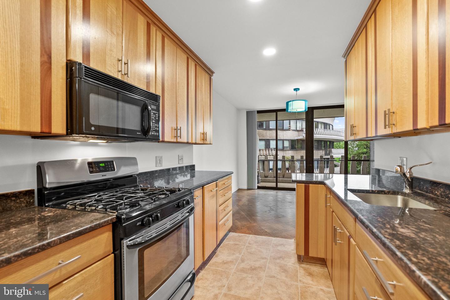 700 NEW HAMPSHIRE AVE NW #617, WASHINGTON, District Of Columbia 20037, 2 Bedrooms Bedrooms, ,2 BathroomsBathrooms,Residential,For sale,700 NEW HAMPSHIRE AVE NW #617,DCDC2185582 MLS # DCDC2185582