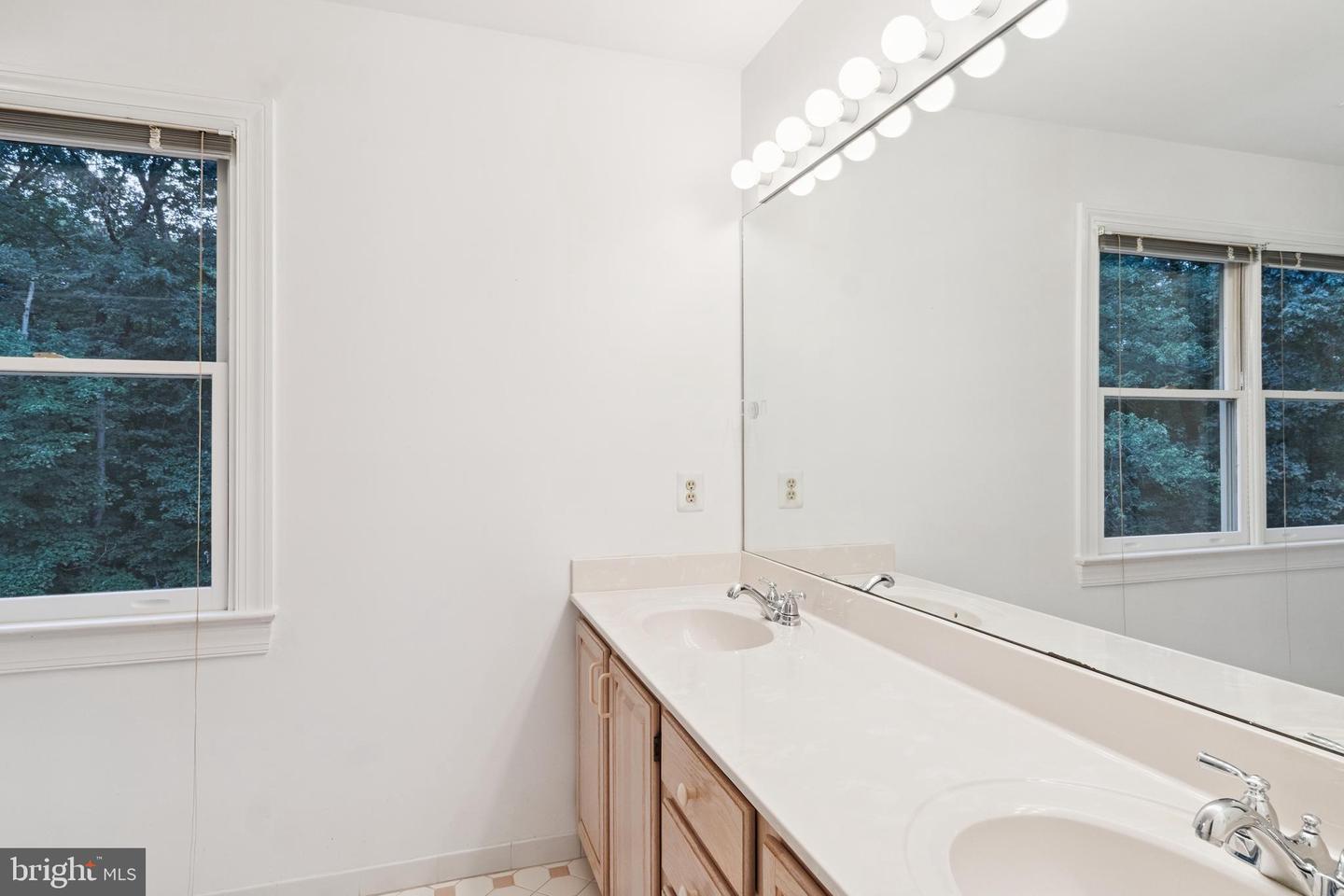 4427 BROOKSIDE DR, ALEXANDRIA, Virginia 22312, 5 Bedrooms Bedrooms, ,3 BathroomsBathrooms,Residential,For sale,4427 BROOKSIDE DR,VAFX2235446 MLS # VAFX2235446